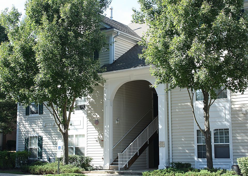 Top floor end unit