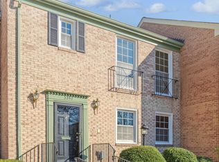 3257 Cambridge Ct, Fairfax, VA 22030