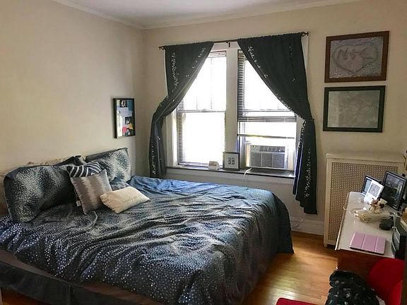 3rd image of 4455 N Leavitt St APT 2