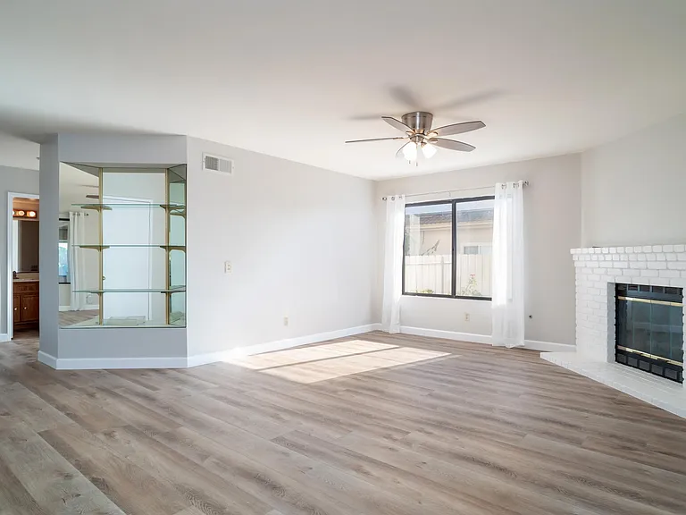 8733 Elford Ct — Photo 14