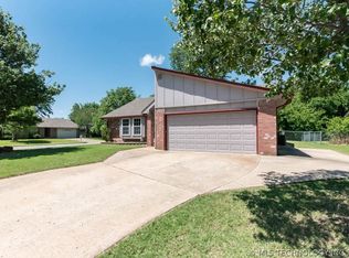 4620 S Cedar Ave, Broken Arrow, OK 74011