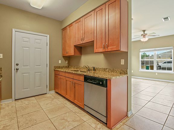 5th image of 17303 Avondale Cir
