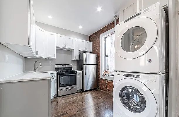 1st image of 657 E 21st St APT D3