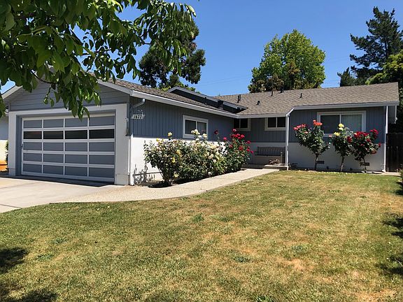 2nd image of 1677 Pecan Ct