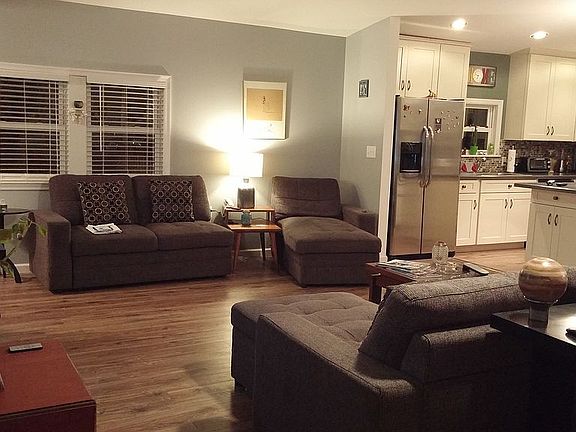 5th image of 20100 Fieldcrest Dr