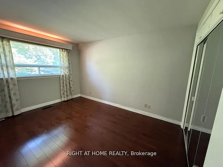 9 Waterfield Dr #MAIN — Photo 8