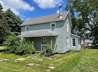 110 N Olmstead St, Oakwood, IL 61858