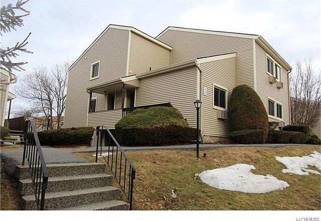 1st image of 3103 Village Dr
