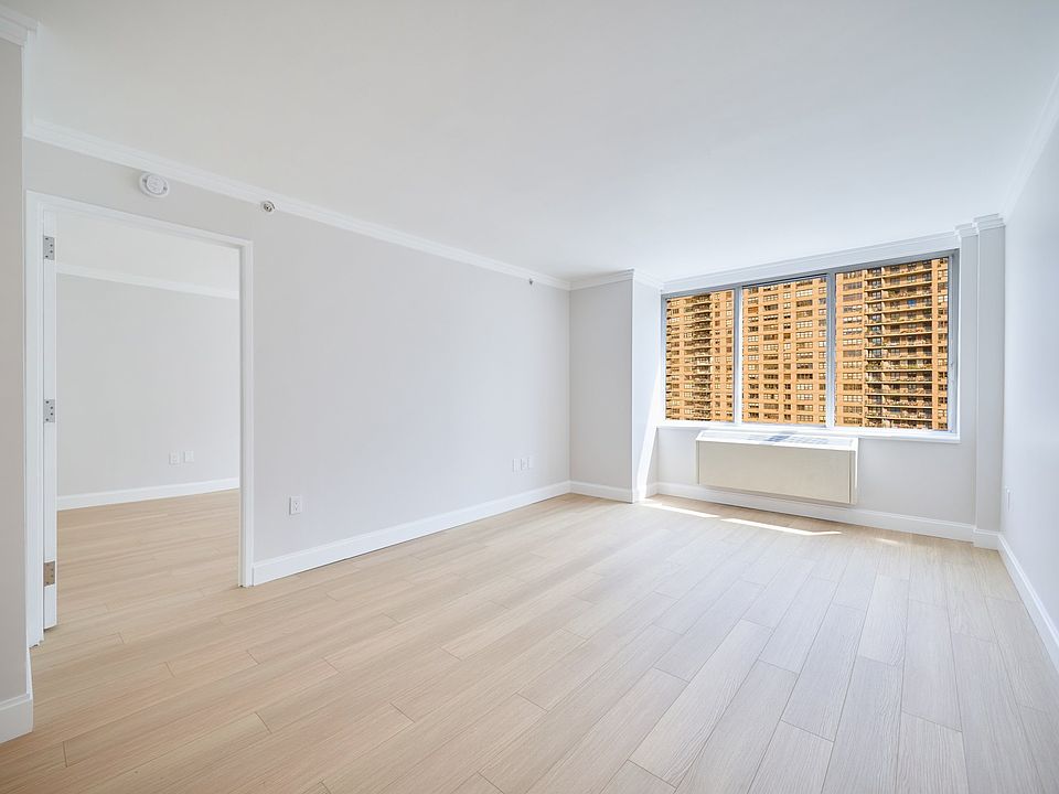 1st image of 160 Riverside Blvd APT 15L
