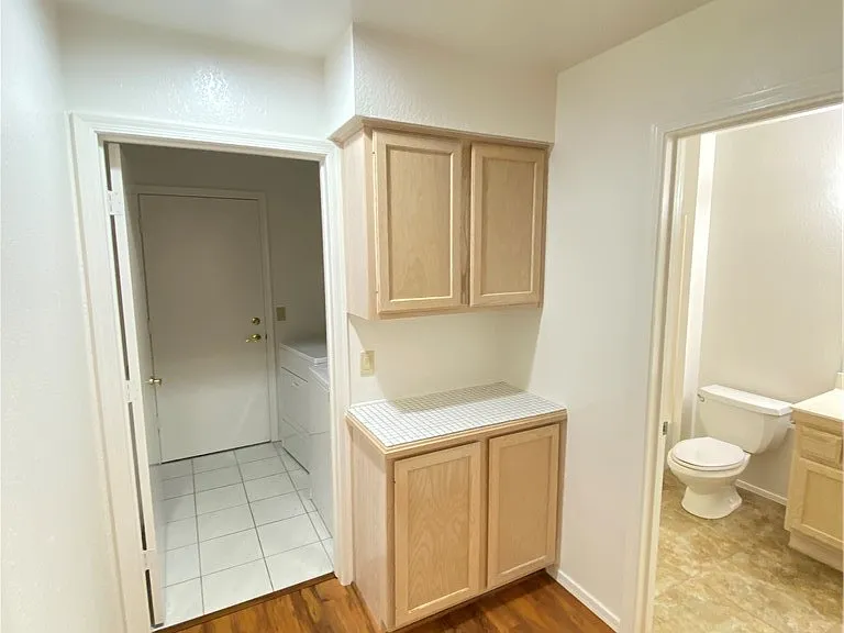9012 Starmount Dr — Photo 17