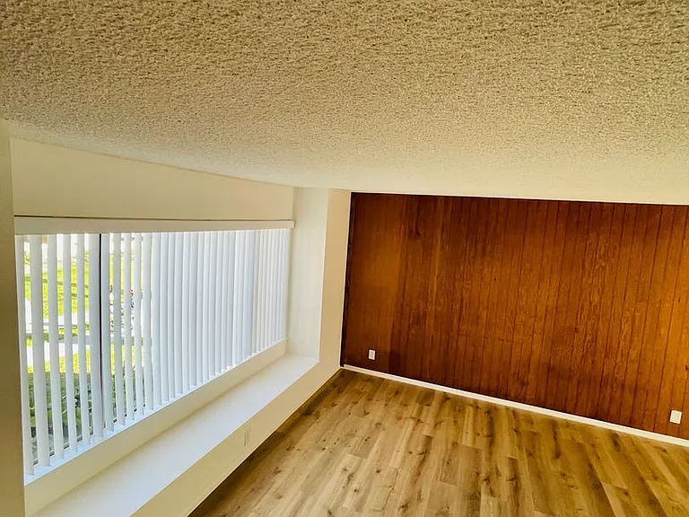1214 Llama Ct — Photo 14