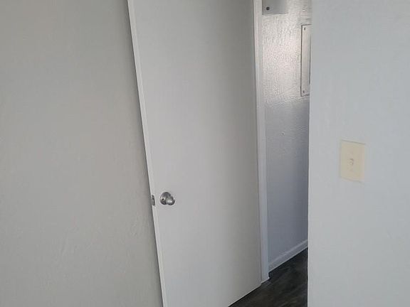 5th image of 2026 W Union Hills Dr #202