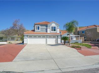 3041 Canyon Vista Dr, Colton, CA 92324