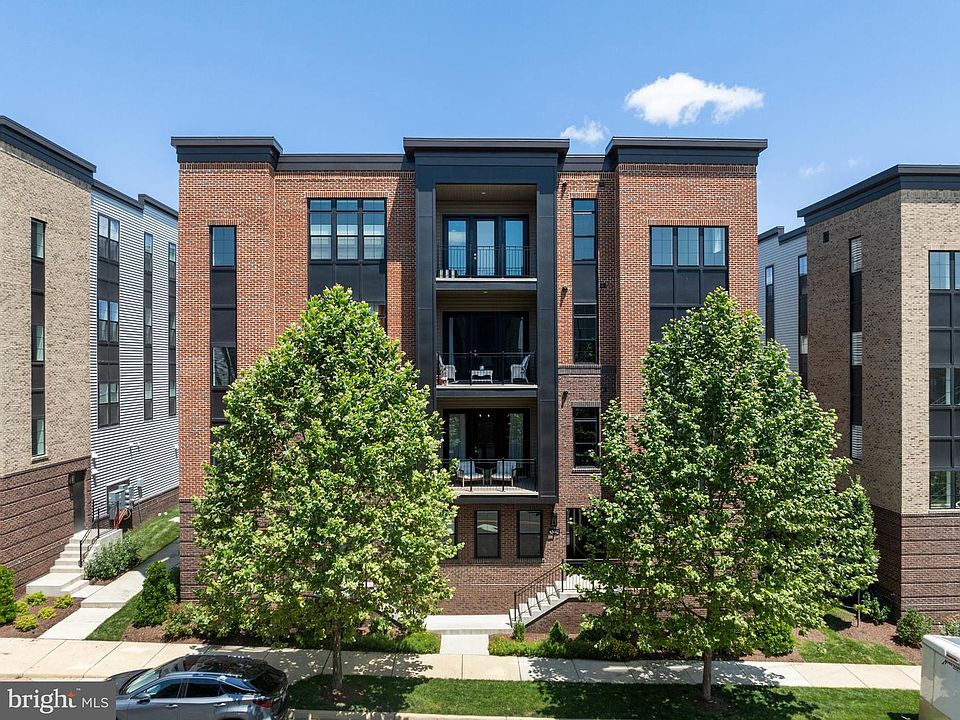 1st image of 43442 Croson Ln #100