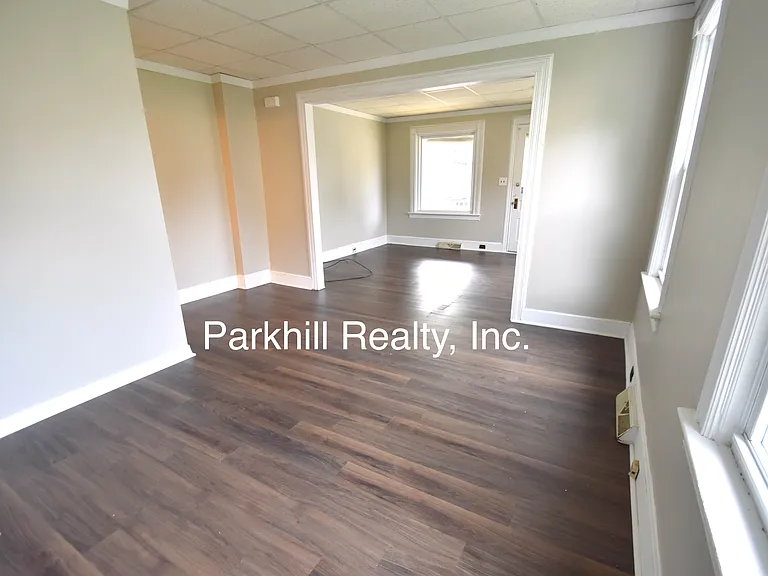 824 William St — Photo 3