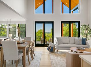 80 Wells Rd, Cape Elizabeth, ME 04107
