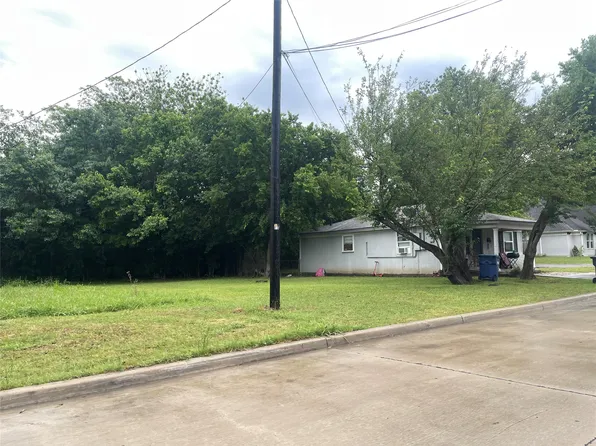 1012 Oak St, McKinney, TX 75069