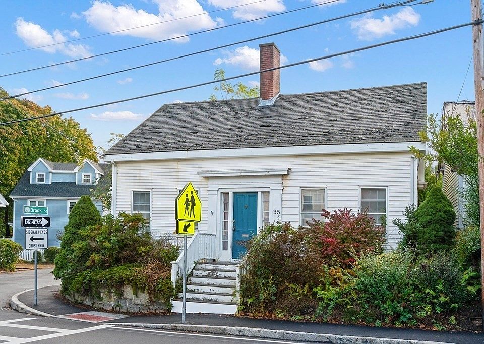 35 School St, Manchester, MA 01944 Zillow