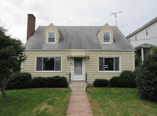 20 Lyon St, Pt Chester, NY 10573