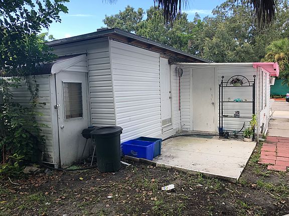 2nd image of 42 W Oak St Lot E5