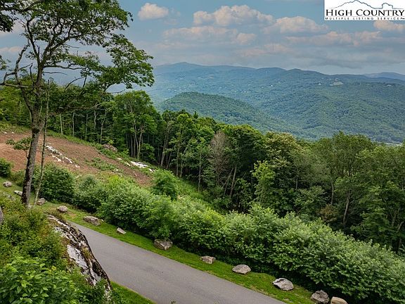 2nd image of L58 Eagle Cliff Trail