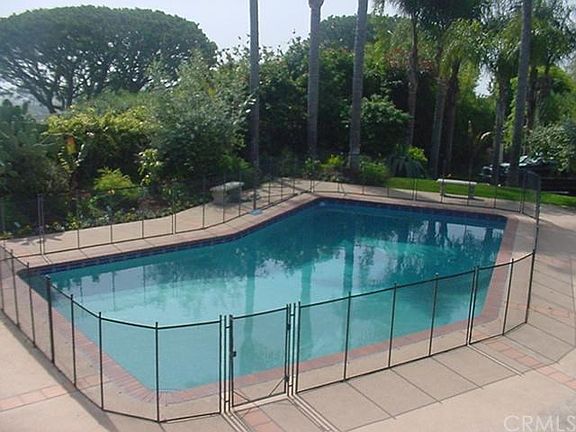 3rd image of 6520 Palos Verdes Dr E