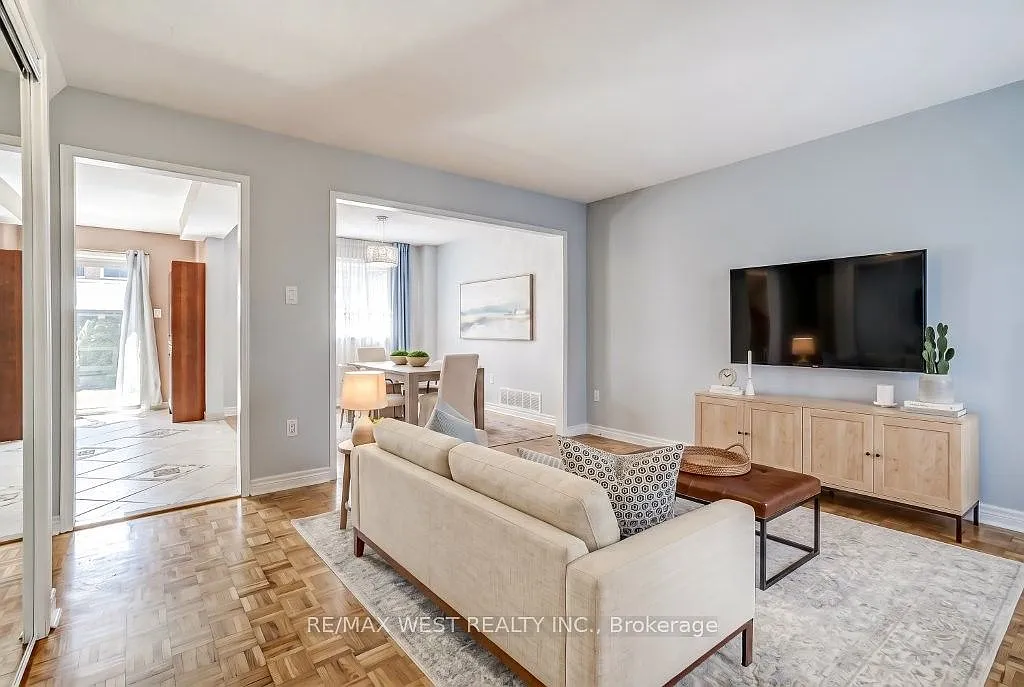 3 bed, $3,300 — Photo 3