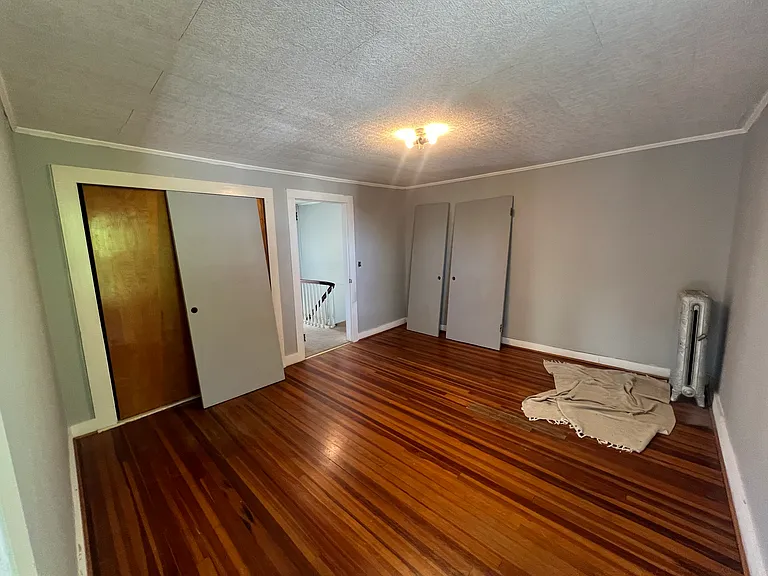 418 N Main St — Photo 6