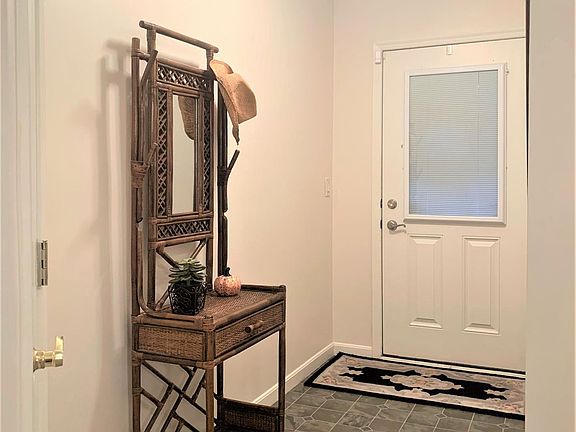 4th image of 7142 English Dr #2-201