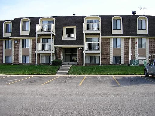 1st image of 427 Gregory Ave