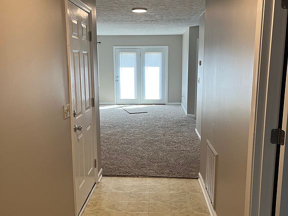 2nd image of 203 Keystone Dr #0