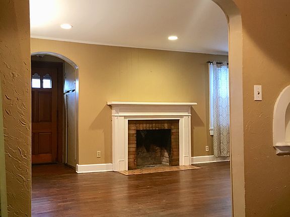5th image of 530 Mountain View Ave