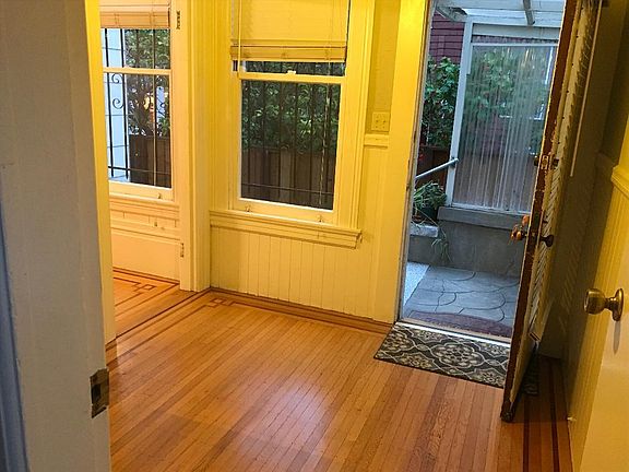 3rd image of 270A Dolores St
