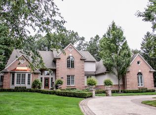 1070 W Gunn Rd, Rochester, MI 48306