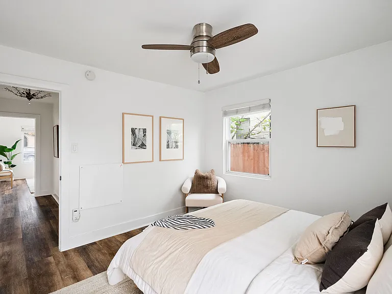 607 W 111th Pl — Photo 26