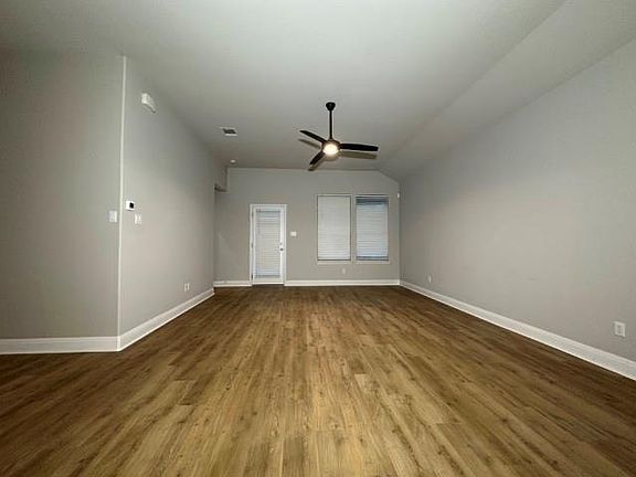 4th image of 501 Duroc Dr