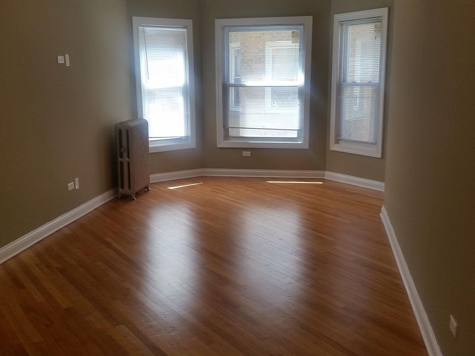 1st image of 1642 W Pratt Blvd APT 2d