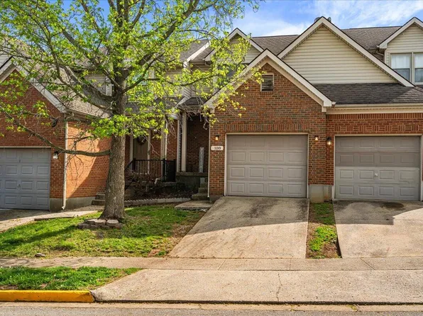 108 Park Place Ct, Paris, KY 40361
