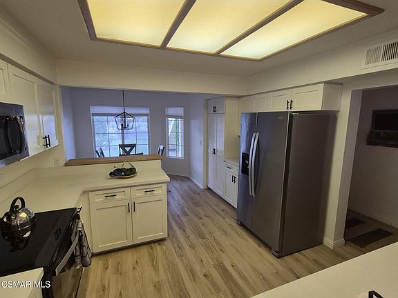 5th image of 642 Vista Lago Cir N