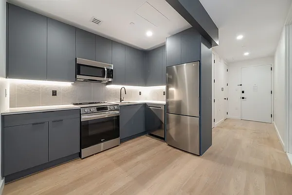 Rented by Carroll Development Leasing LLC | media 2