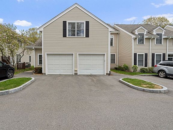 2nd image of 7 Evergreen Cir Unit 7