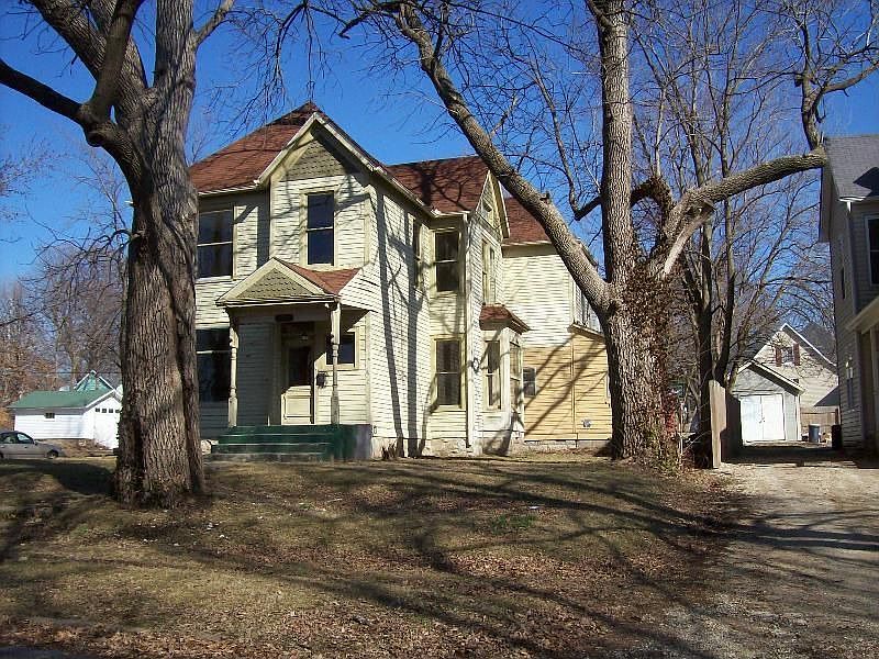 2nd image of 1001 S Missouri Ave