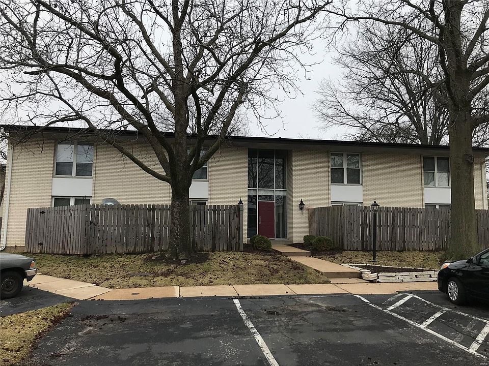 1st image of 10463 Briarbend Dr APT 3