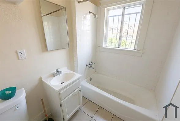 720 King Ave — Photo 20