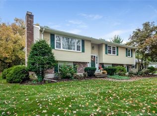 70 Valley Shores Dr, Guilford, CT 06437