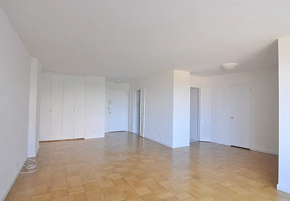Rented by Nest Seekers International | media 14