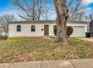 6302 E 152nd St, Grandview, MO 64030