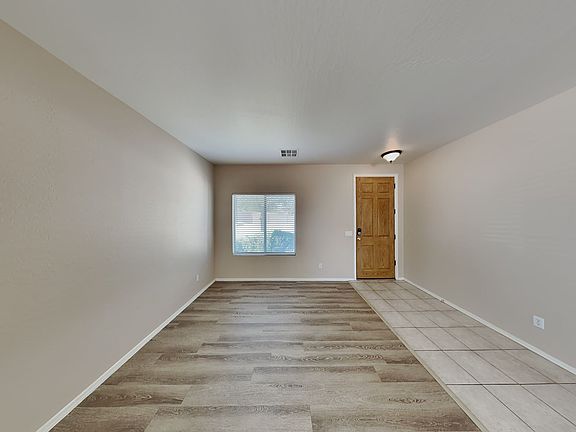 5th image of 335 E Palomino Way