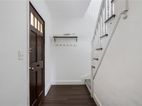 3rd image of 670 Wickenden St