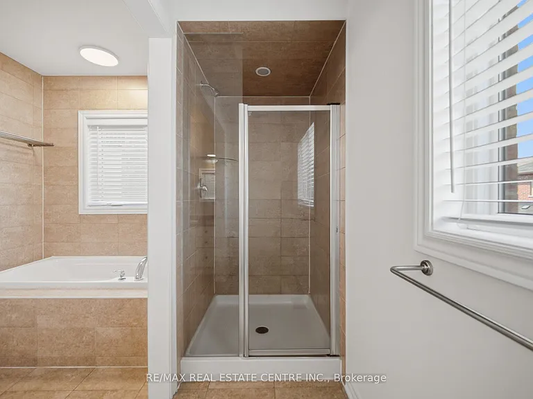 99 Colville Pl — Photo 34